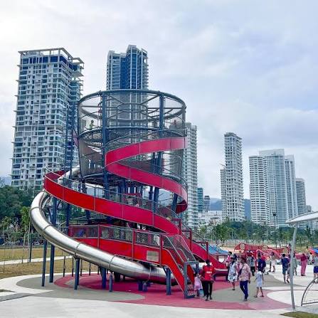 Gurney Drive Promenade photo 4